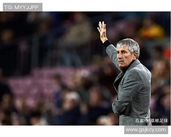 全职足球的魅力与挑战：职业生涯的选择与发展之路探讨