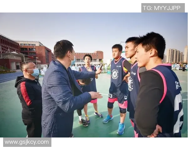 西安篮球队灵活性展现精彩瞬间大满贯点评分析球队战术与表现