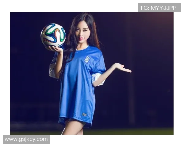 足球女孩背心的时尚魅力与运动精神完美结合的青春风尚