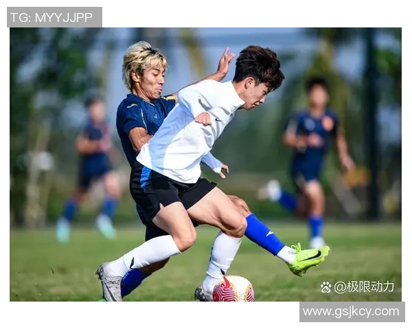 轻驰足球引领新潮流打造全新足球体验与文化盛宴